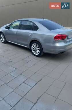 Седан Volkswagen Passat 2012 в 