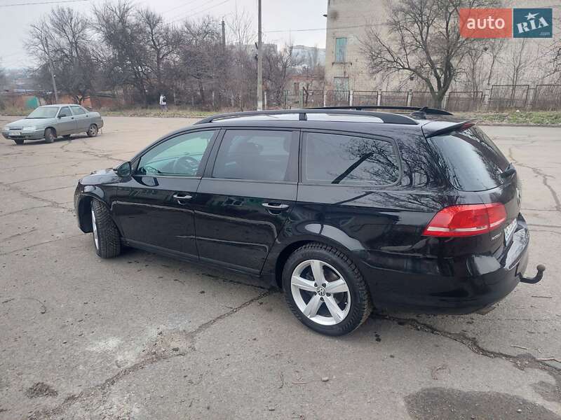 Універсал Volkswagen Passat 2010 в Львові