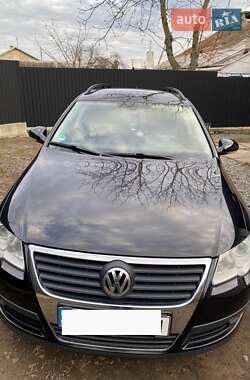 Універсал Volkswagen Passat 2009 в Львові