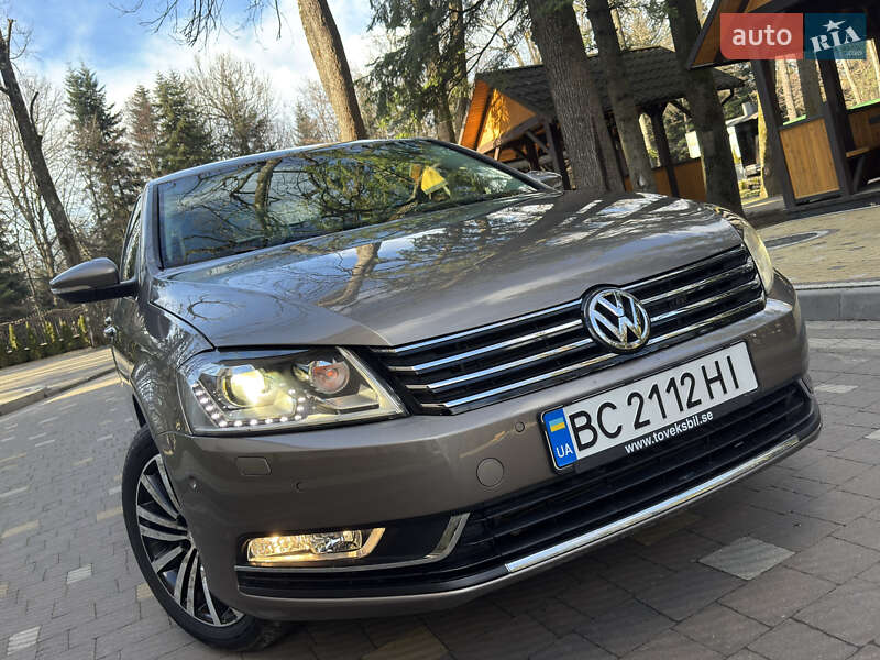 Седан Volkswagen Passat 2011 в Дрогобыче