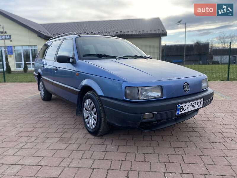 Універсал Volkswagen Passat 1992 в Сокалі