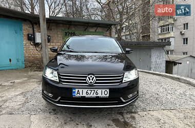 Седан Volkswagen Passat 2011 в Вишгороді