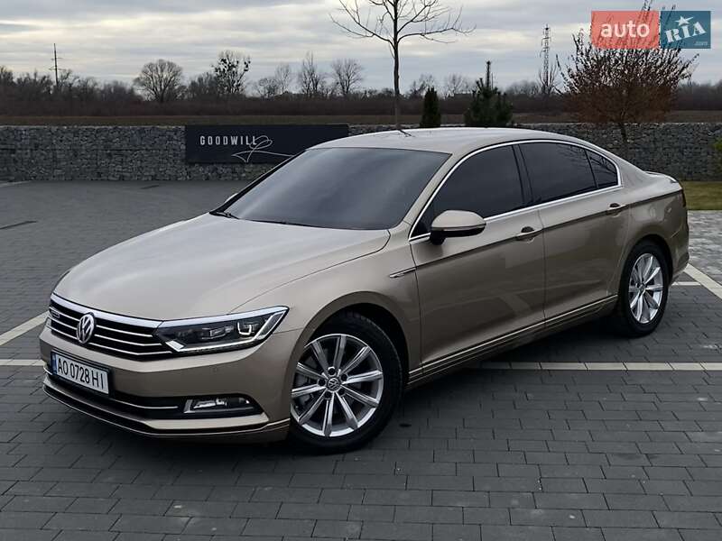 Седан Volkswagen Passat 2016 в Мукачево