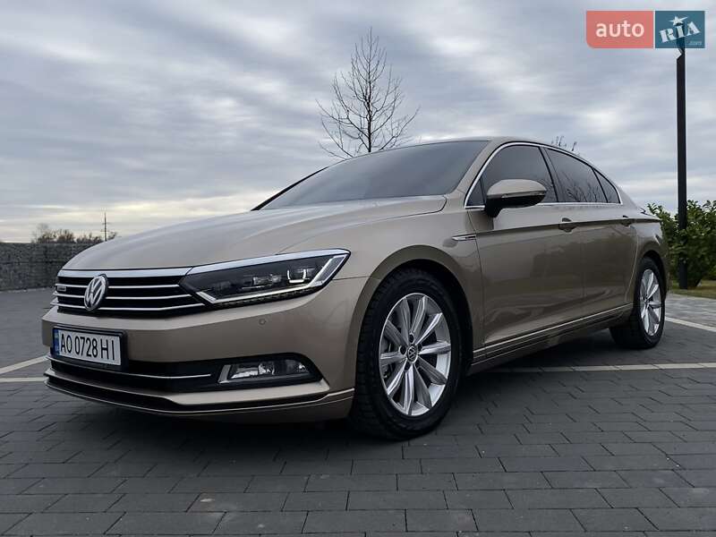 Седан Volkswagen Passat 2016 в Мукачево