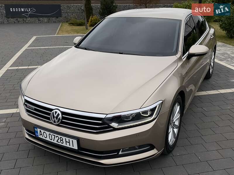 Седан Volkswagen Passat 2016 в Мукачево