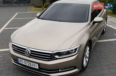 Седан Volkswagen Passat 2016 в Мукачево