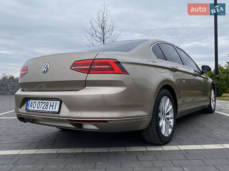 Седан Volkswagen Passat 2016 в Мукачево
