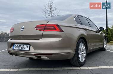 Седан Volkswagen Passat 2016 в Мукачево