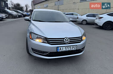 Седан Volkswagen Passat 2012 в Києві