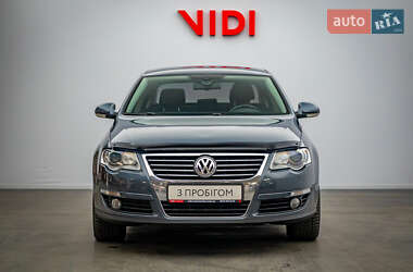 Седан Volkswagen Passat 2010 в Києві