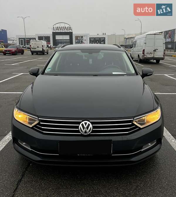 Універсал Volkswagen Passat 2016 в Києві