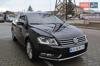 Седан Volkswagen Passat 2013 в Виннице