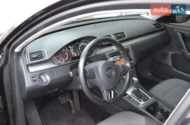 Седан Volkswagen Passat 2013 в Виннице