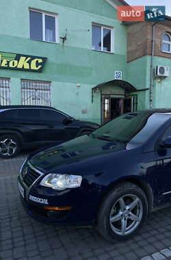 Седан Volkswagen Passat 2007 в Золочеві