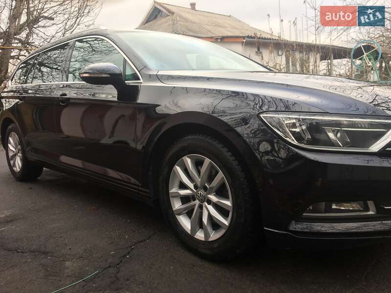 Універсал Volkswagen Passat 2017 в Звенигородці
