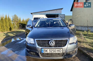 Універсал Volkswagen Passat 2009 в Костопілі