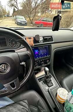 Седан Volkswagen Passat 2015 в 