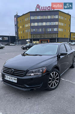 Седан Volkswagen Passat 2012 в Киеве