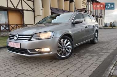 Универсал Volkswagen Passat 2012 в Стрые