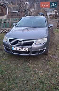 Універсал Volkswagen Passat 2005 в Яремчі