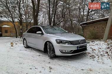 Седан Volkswagen Passat 2012 в Кропивницькому