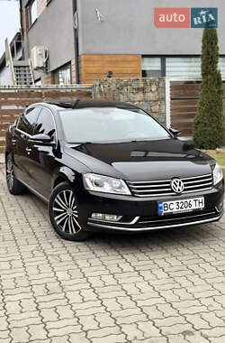 Седан Volkswagen Passat 2013 в Стрые