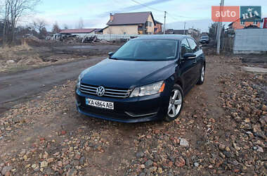 Седан Volkswagen Passat 2012 в Києві