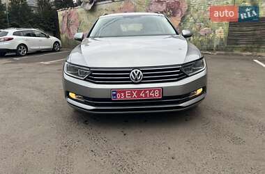 Універсал Volkswagen Passat 2015 в Рівному