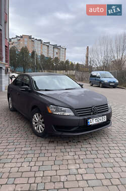 Седан Volkswagen Passat 2013 в Івано-Франківську