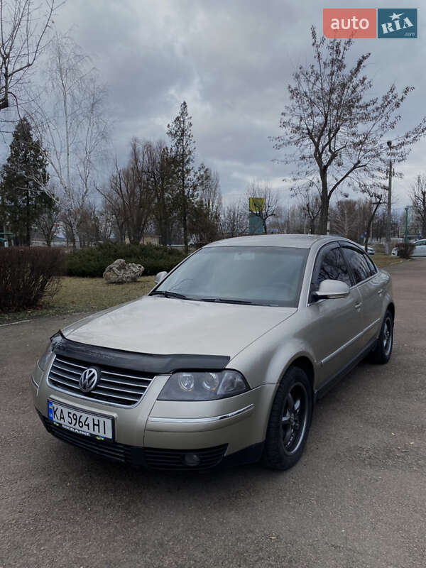 Седан Volkswagen Passat 2005 в Обухові