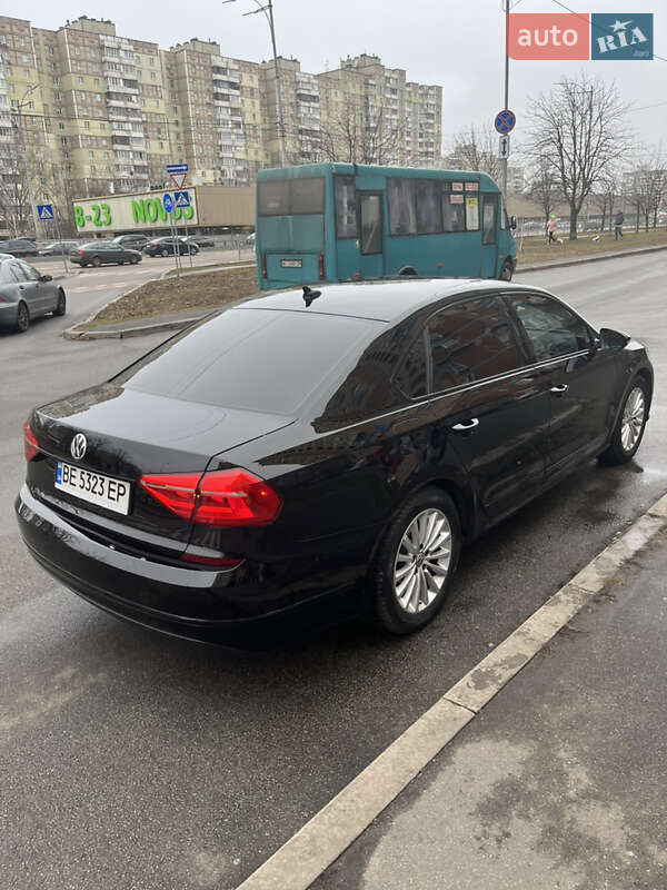 Седан Volkswagen Passat 2016 в Києві