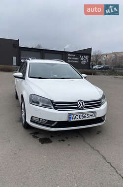 Універсал Volkswagen Passat 2012 в Ковелі