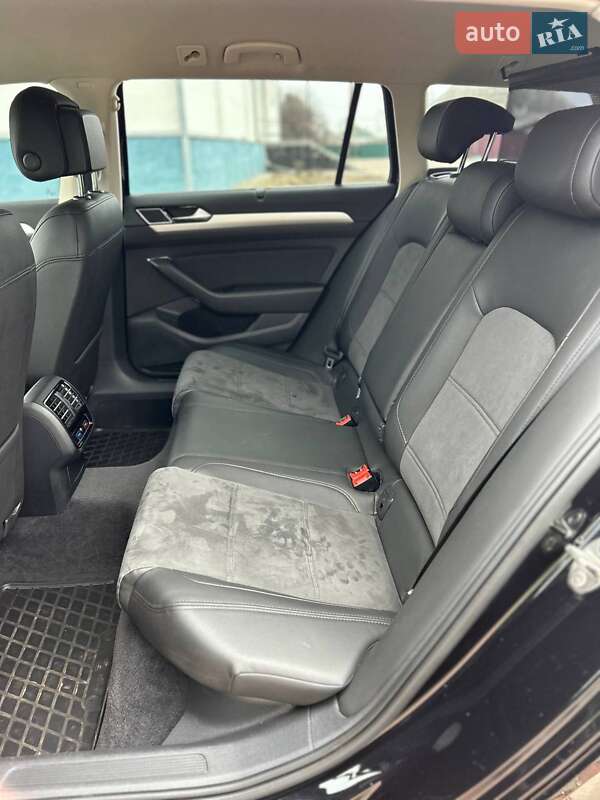 Універсал Volkswagen Passat 2015 в Овручі