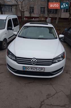 Седан Volkswagen Passat 2012 в Тернополе