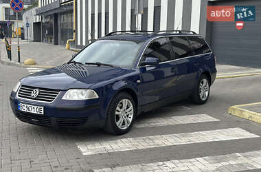 Универсал Volkswagen Passat 2002 в Львове