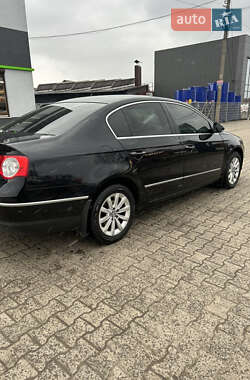 Седан Volkswagen Passat 2009 в Луцьку