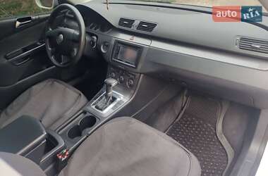 Седан Volkswagen Passat 2009 в 