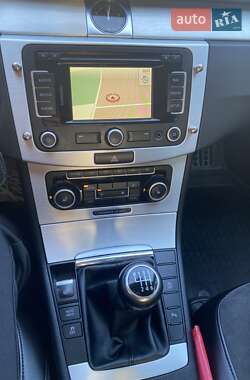 Седан Volkswagen Passat 2011 в Коломые
