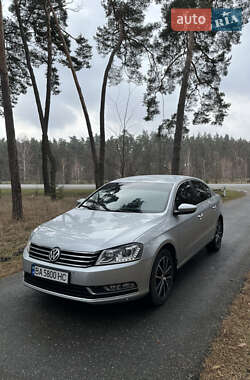 Седан Volkswagen Passat 2012 в Кропивницькому