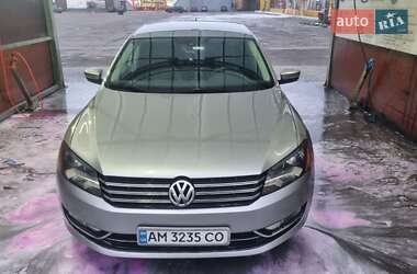 Седан Volkswagen Passat 2012 в Житомирі