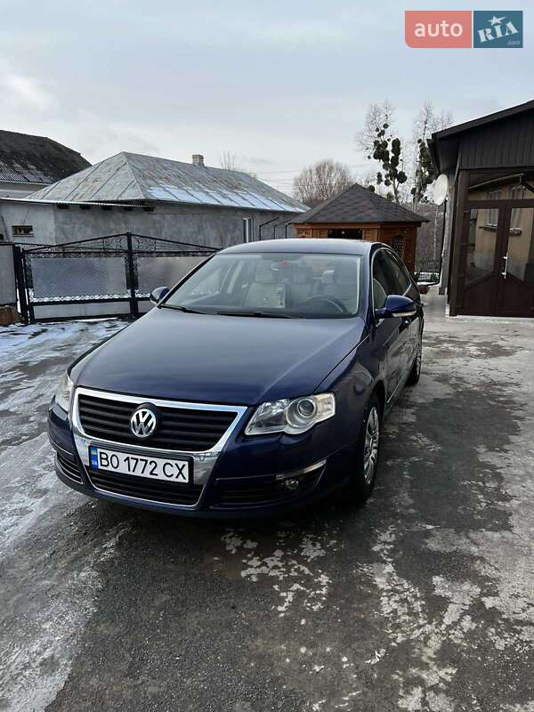 Седан Volkswagen Passat 2008 в Гусятині