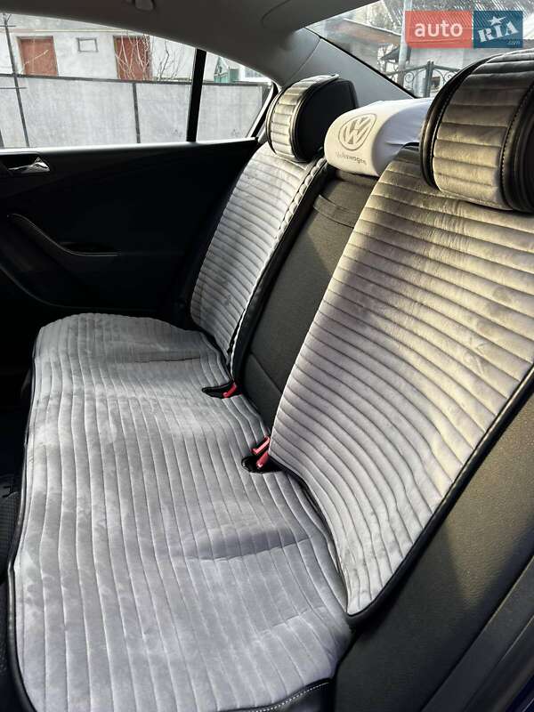 Седан Volkswagen Passat 2008 в Гусятині