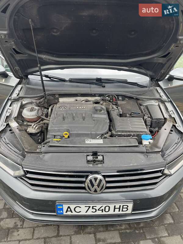 Універсал Volkswagen Passat 2016 в Луцьку