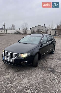 Універсал Volkswagen Passat 2005 в Камені-Каширському