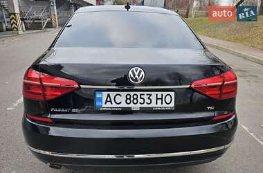 Седан Volkswagen Passat 2016 в Киеве