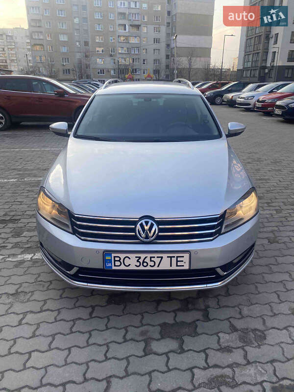 Volkswagen Passat 2011