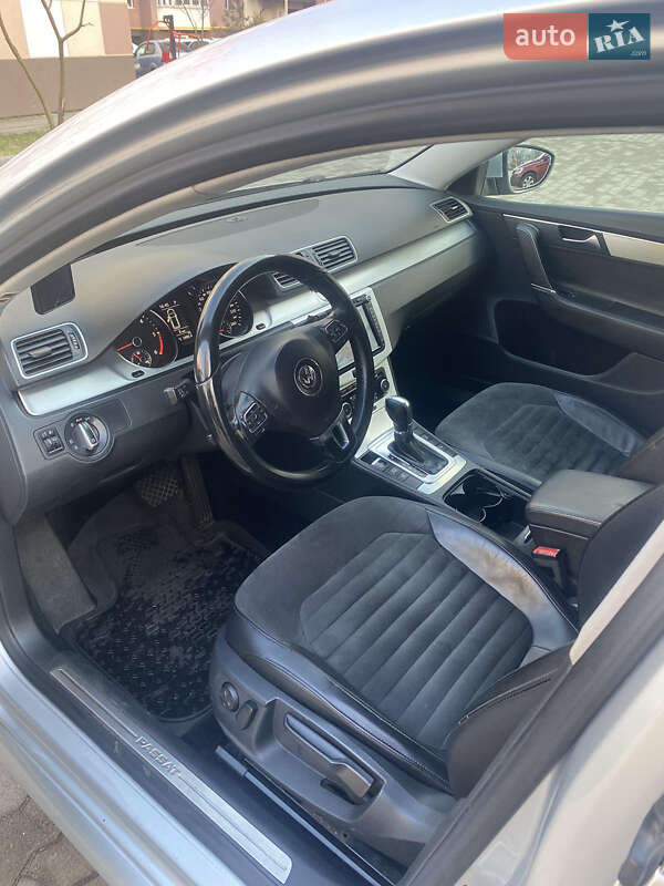 Універсал Volkswagen Passat 2011 в Львові