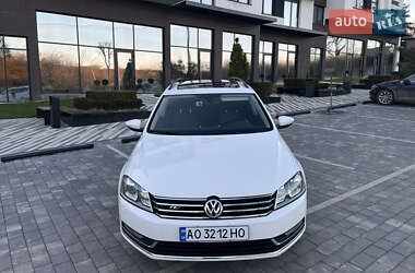 Універсал Volkswagen Passat 2013 в Ужгороді