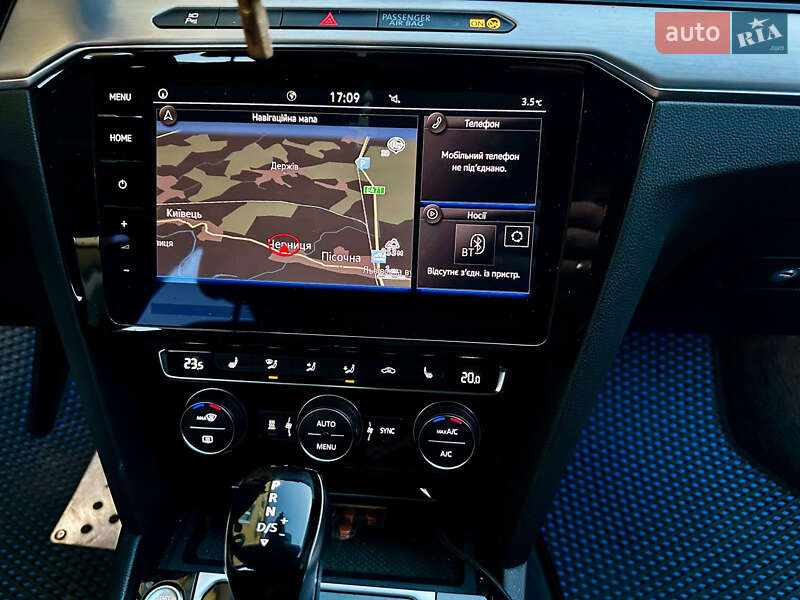 Седан Volkswagen Passat 2018 в Львове