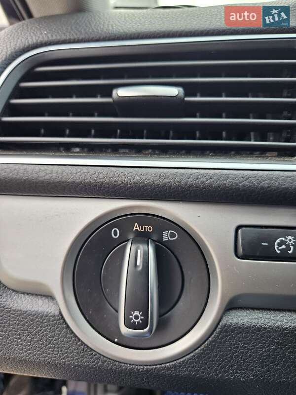 Седан Volkswagen Passat 2013 в Борисполе